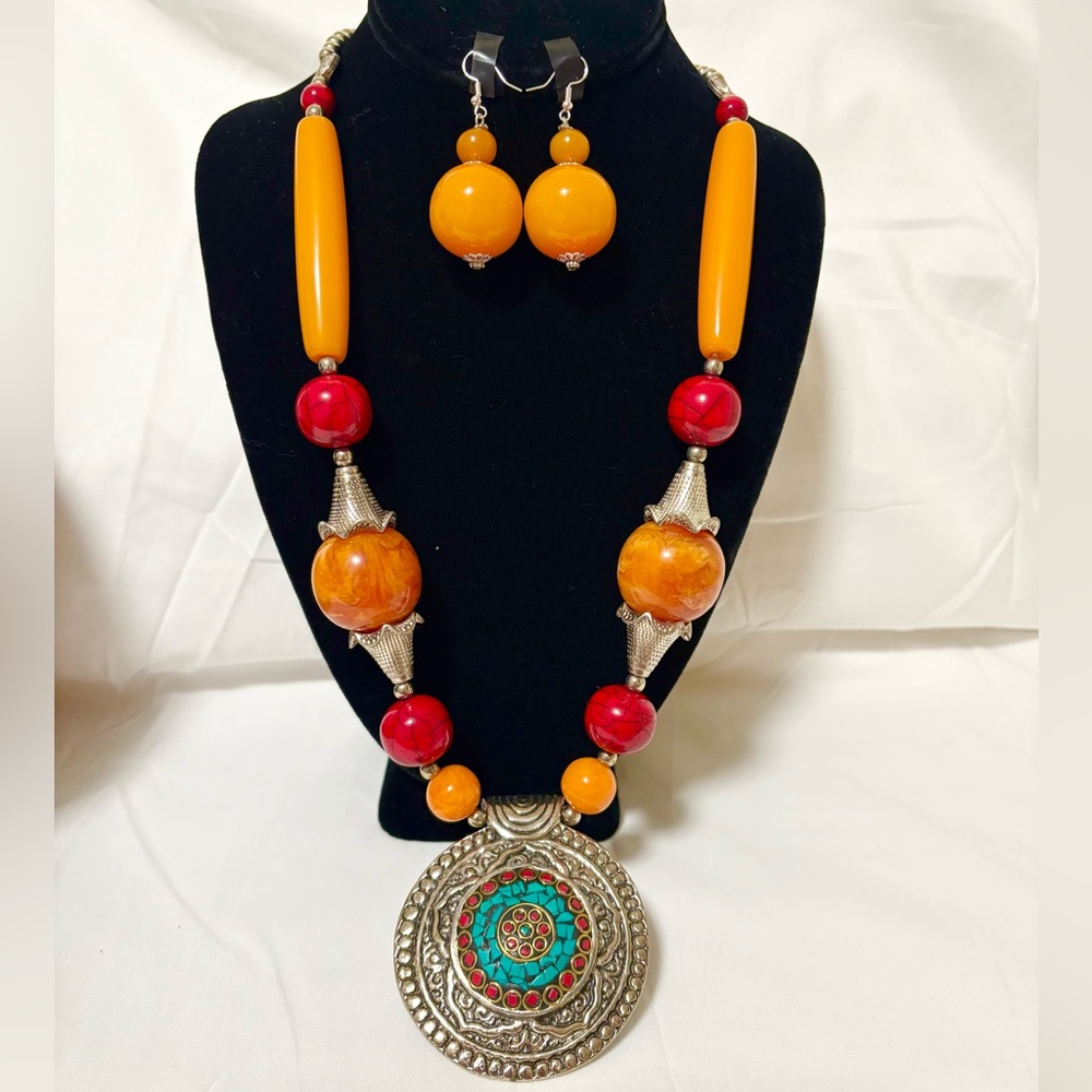 Handmade Big pendent long necklace set